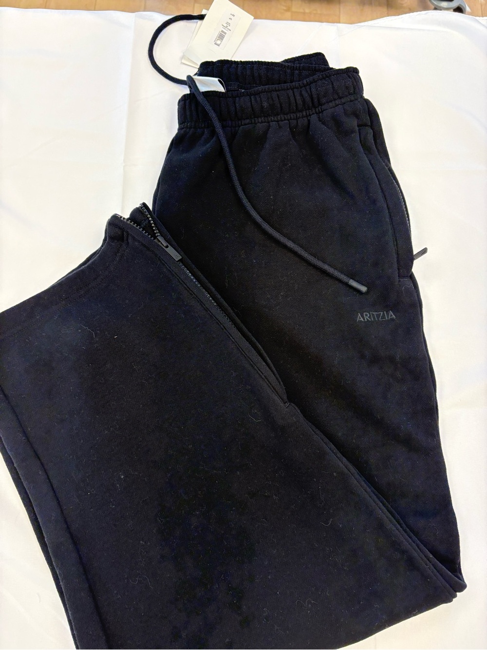 NWT aritzia sweatfleece pants